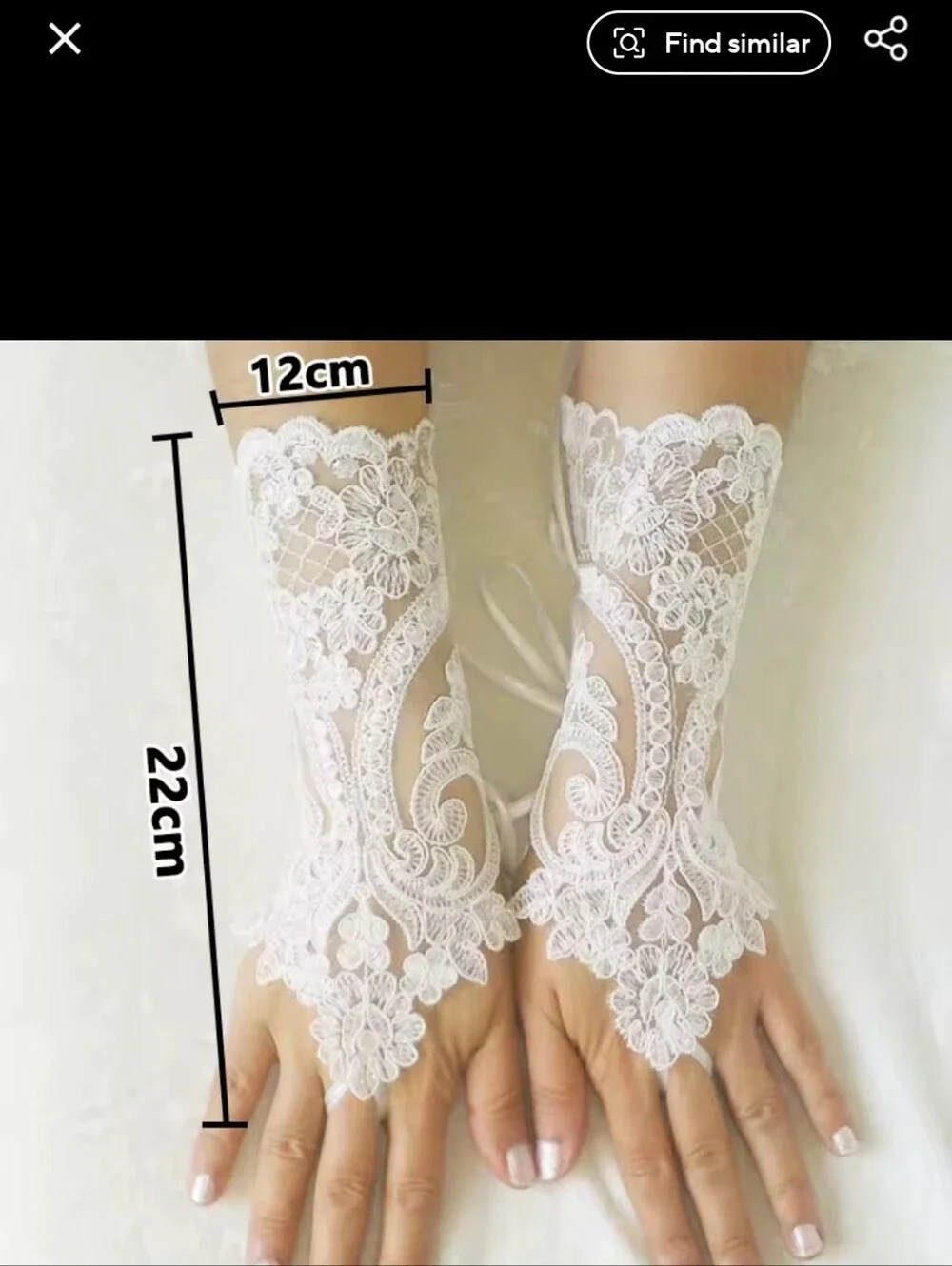 nwot Lace Fingerless Gloves with Floral Appliqué